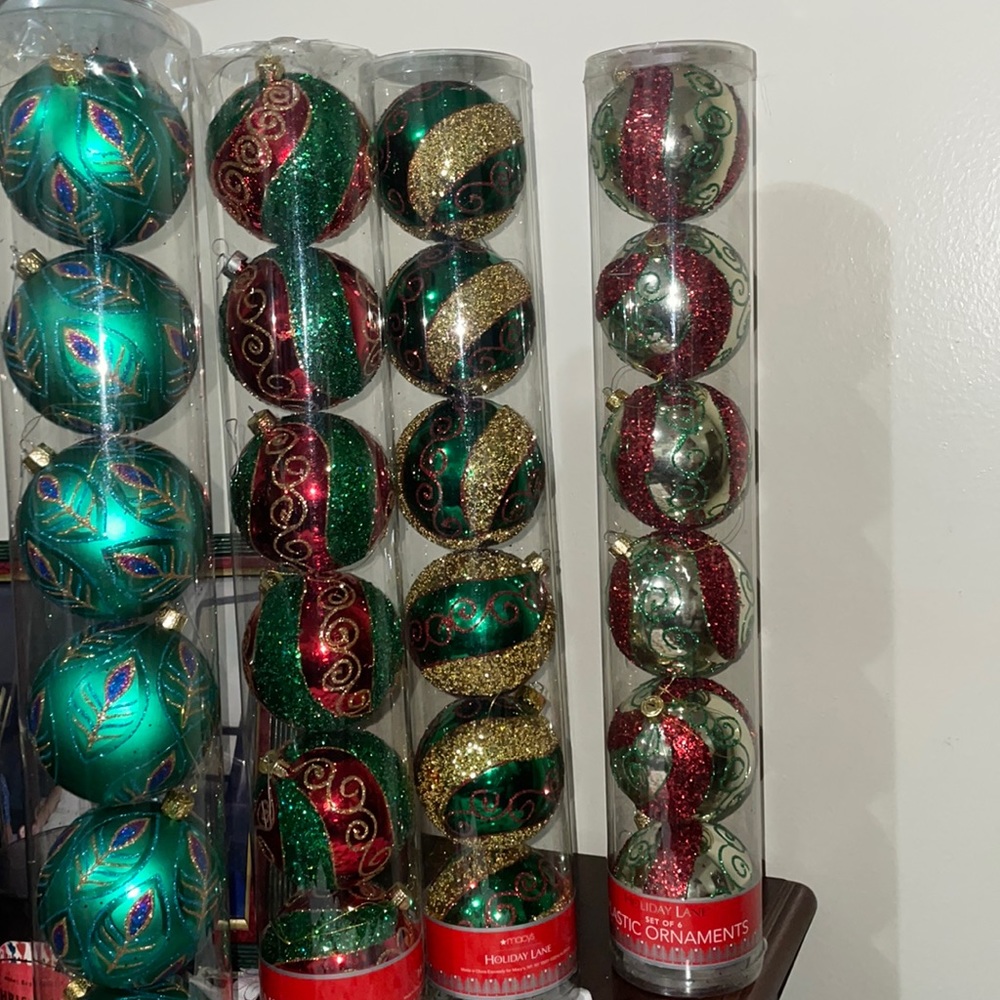 4 different style Christmas Tree Ornaments
